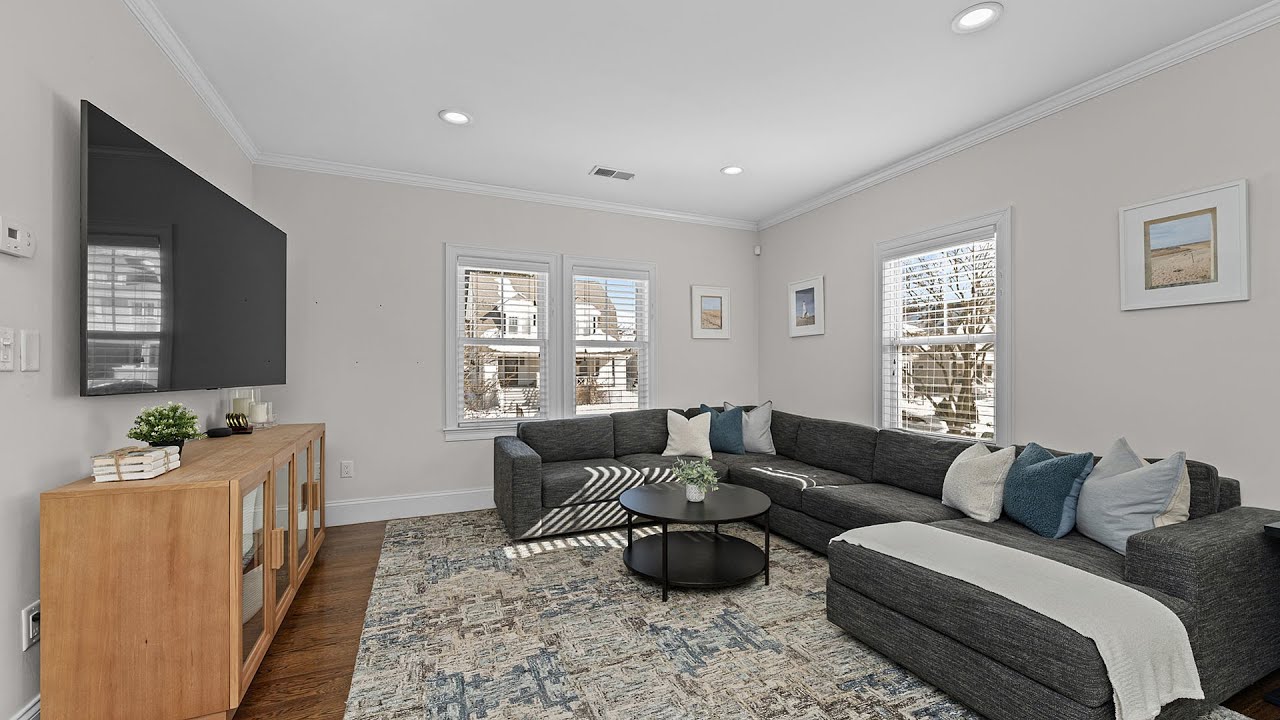 74 Manthorne Road 74, West Roxbury, MA 02132