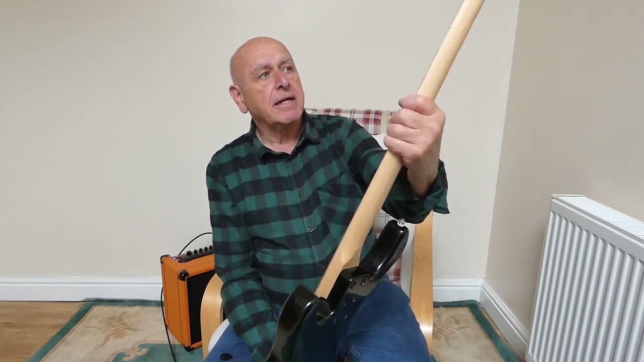 G&L Tribute JB-2 bass guitar review. Michael's  guitar reviews