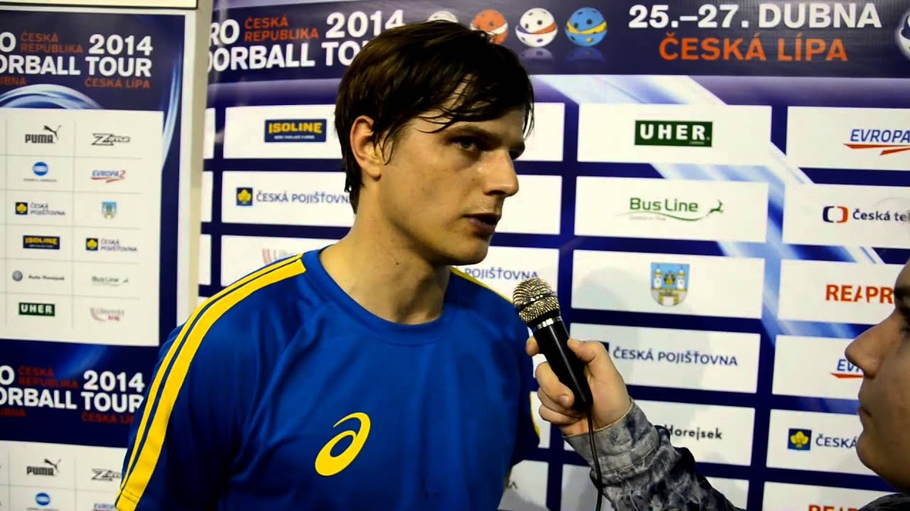 Jiří Curney a Karl-Johan Iraeus po utkání Česko - Švédsko