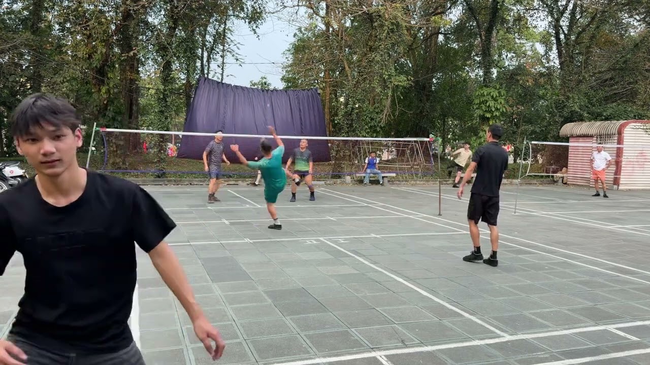 Đôi nam 2 chạm qua chân. Sơn Tây vs Xuân Đỉnh