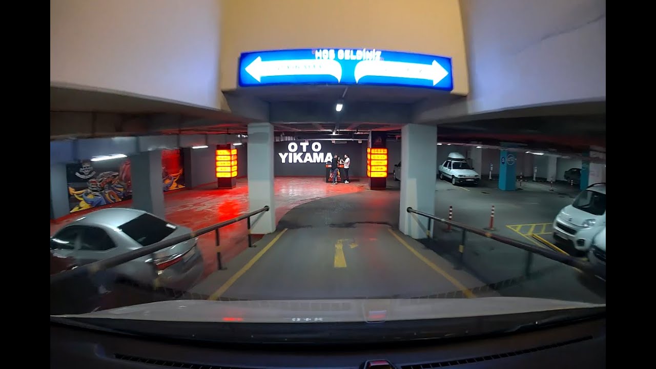Pendik Neomarin AVM otopark girişi
