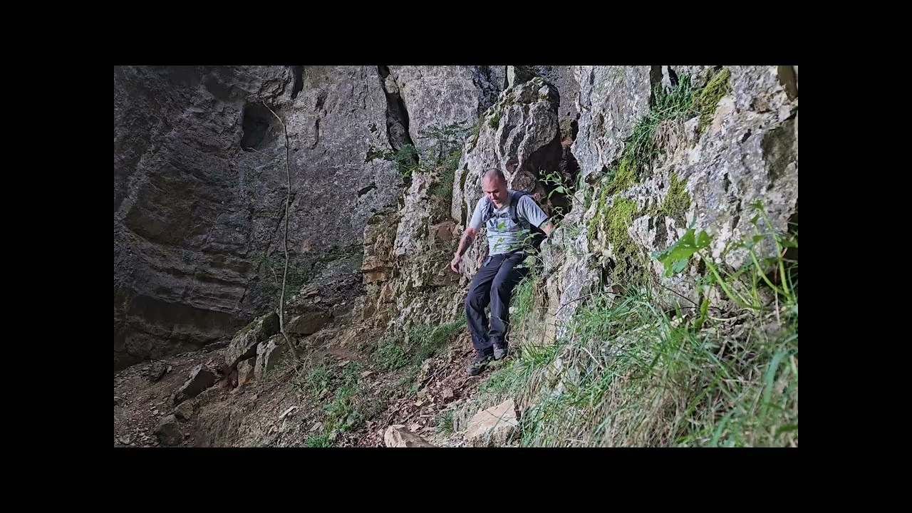 TROU DE LA TINE PAR LES BOUILLETTES