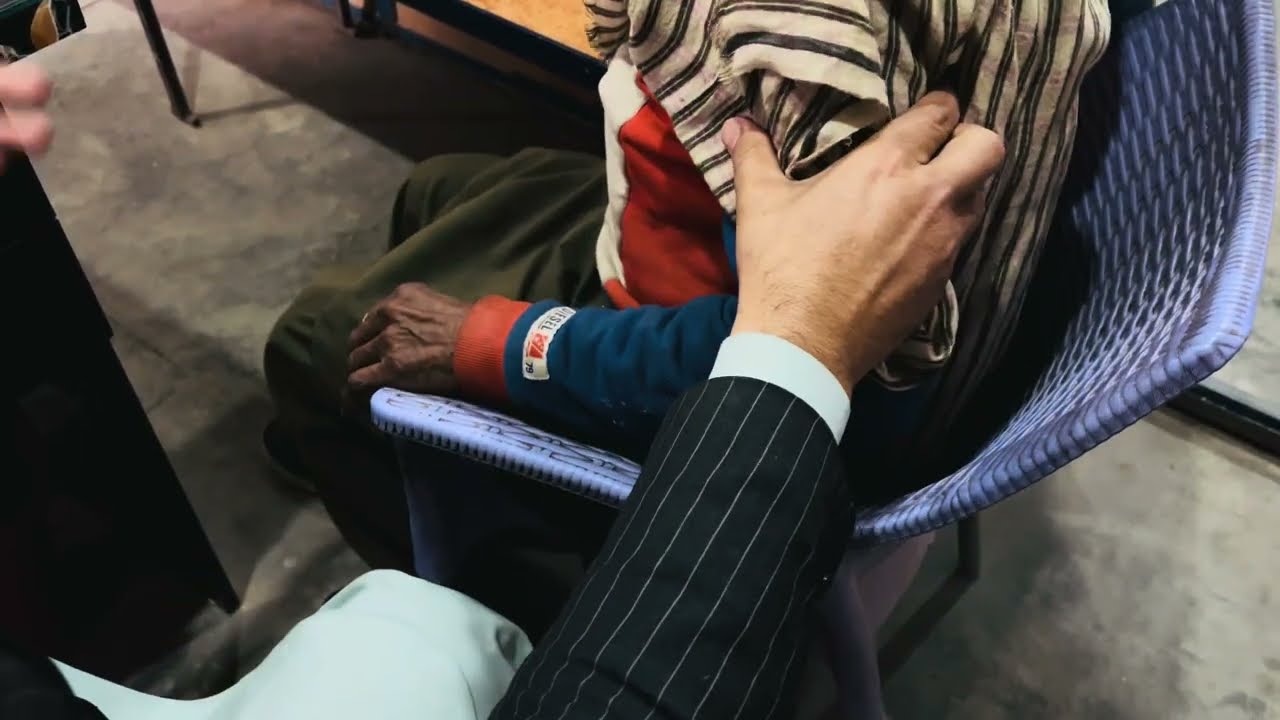 Doctor ne patient ko sui Wala injection Laga dea|doctor give glute injection|intramuscular injection