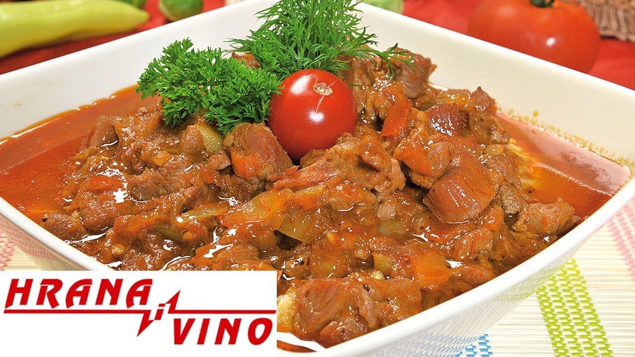 Ćureći gulaš sa knedlama | Hrana i Vino SR