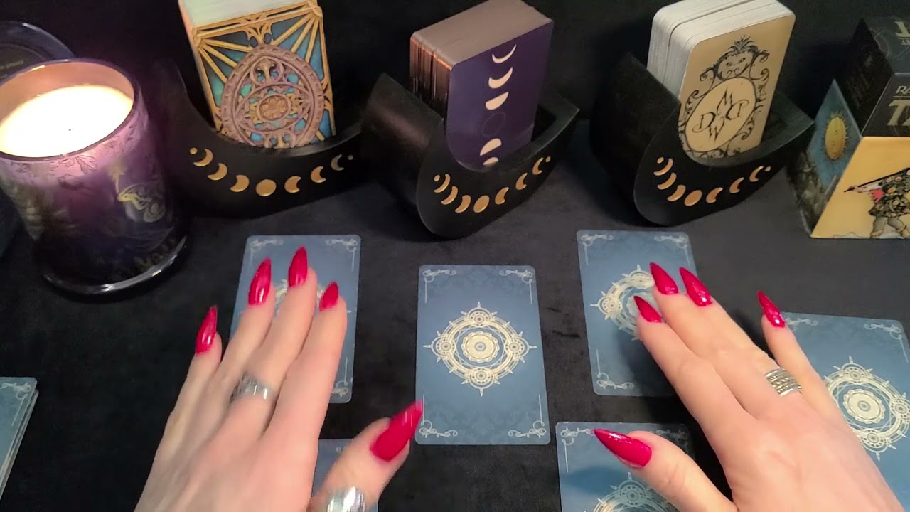 ПРАКТИКА РАСКЛАДОВ НА ТАРО