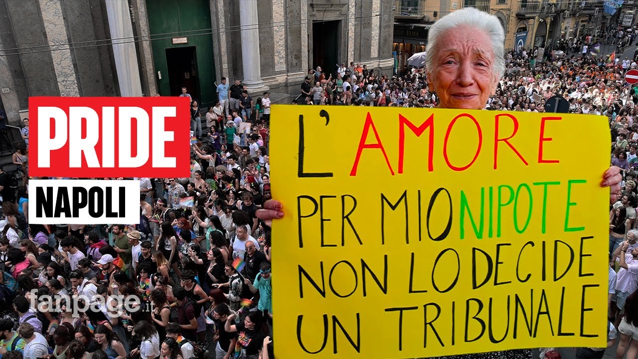 Pride Napoli 2023, la nonna arcobaleno: 