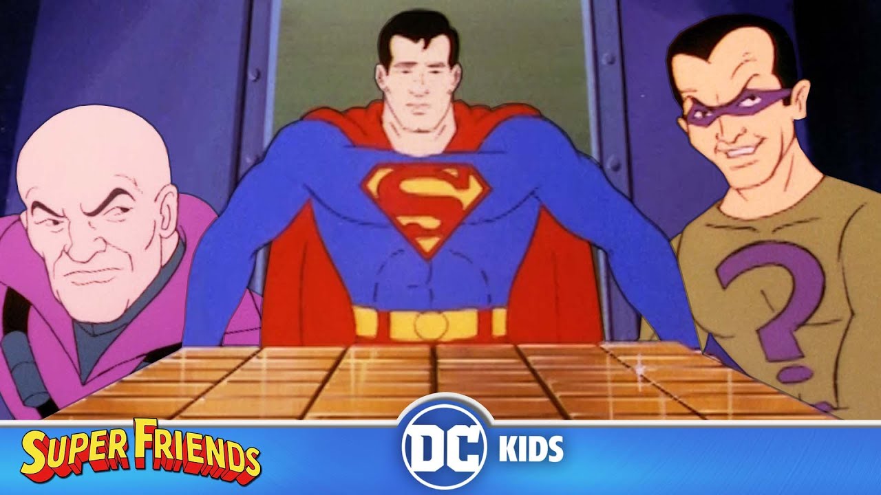 #ClassicCartoon Super Friends | Why Is Superman Robbing A Bank?! | @dckids