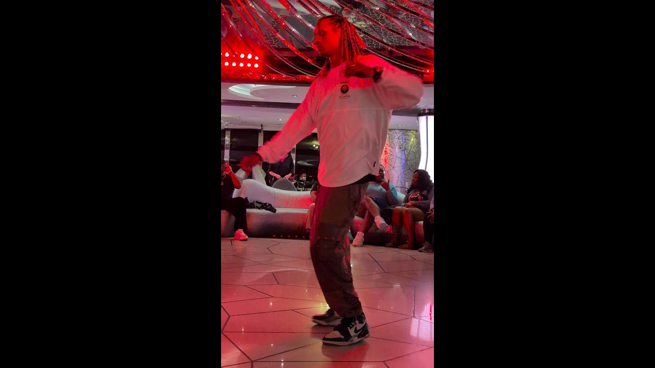 Laurent -  doing what he do -Juste Debout Prelims.
