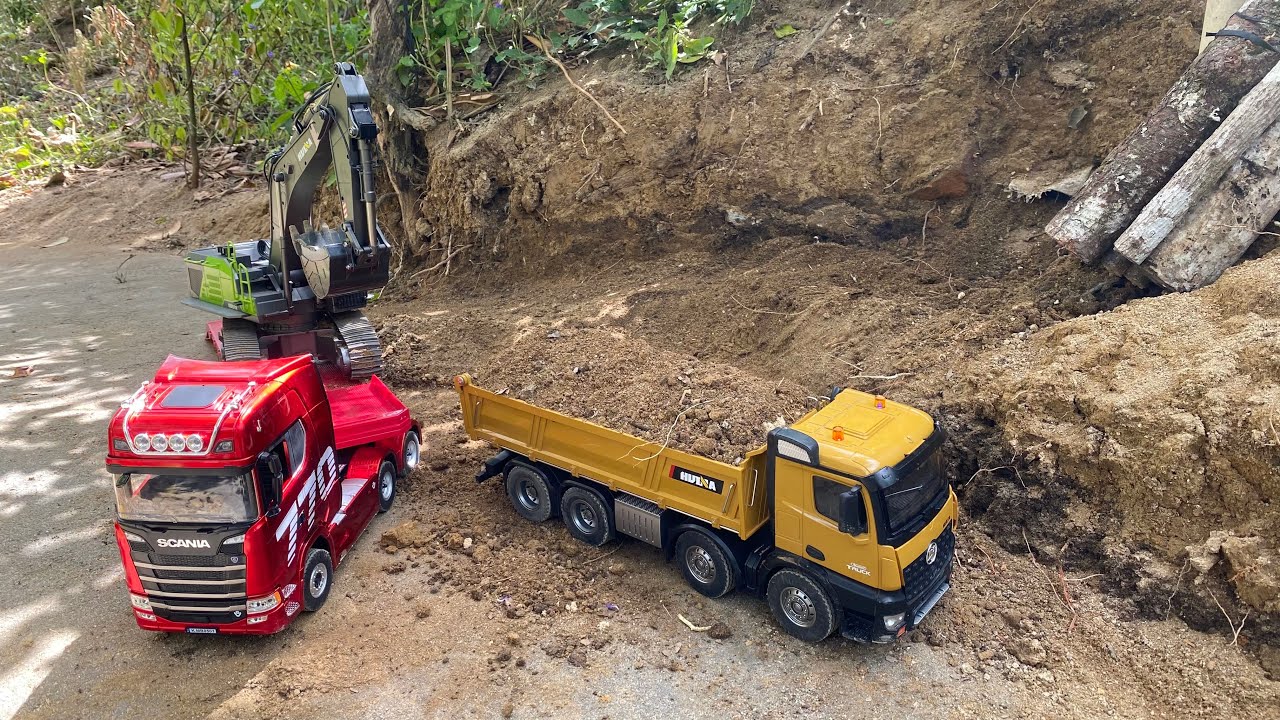 Aksi #27 Dump Truk RC Huina 1536 Muatan Tanah Merah Bahan Bangunan, Excavator Besar Huina 1593 