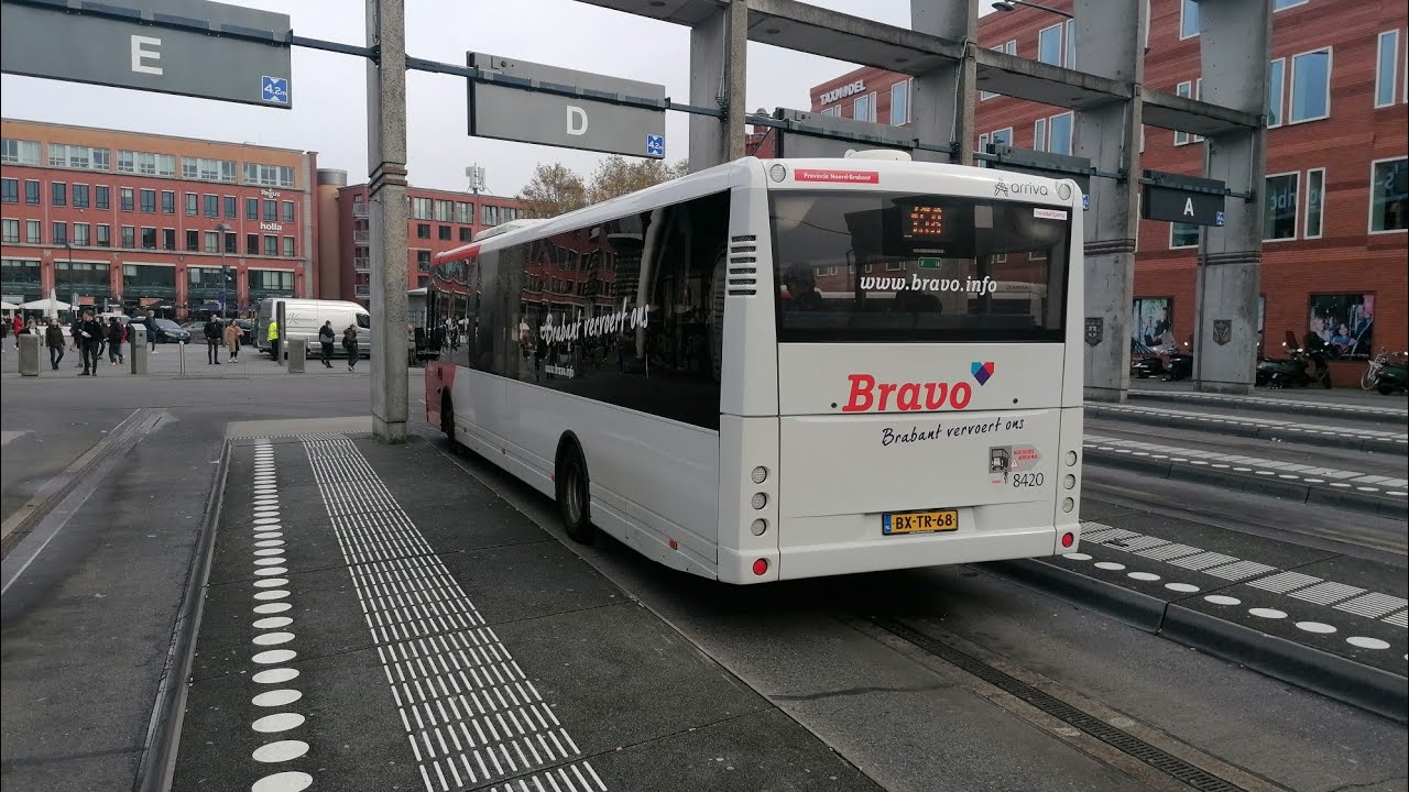 Het bus en trein vervoer in 's-Hertogenbosch 03-11-2021