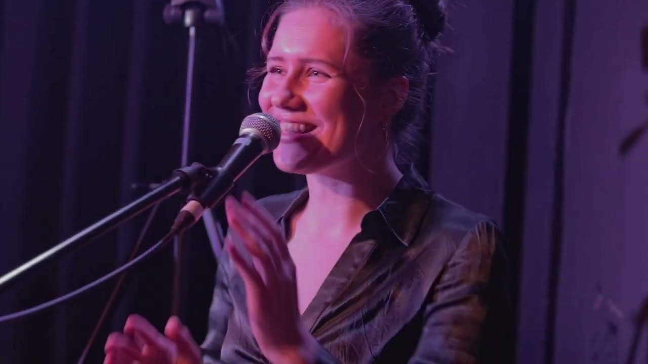 Maja Mannila - Cheap Wine (Live in Tokyo)