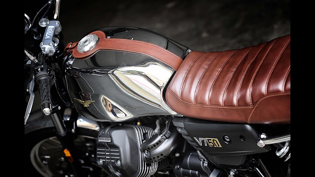Moto Guzzi V7 Anniversario