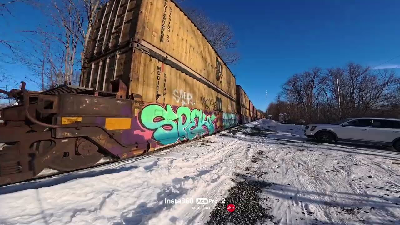 Norfolk Southern train in Gardner mass with auto racks