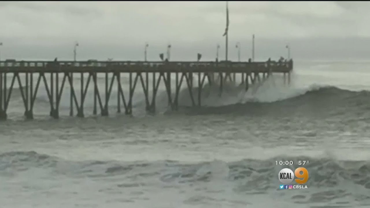 Dangerously High Surf Causing Safety Concerns At Southern California Beaches