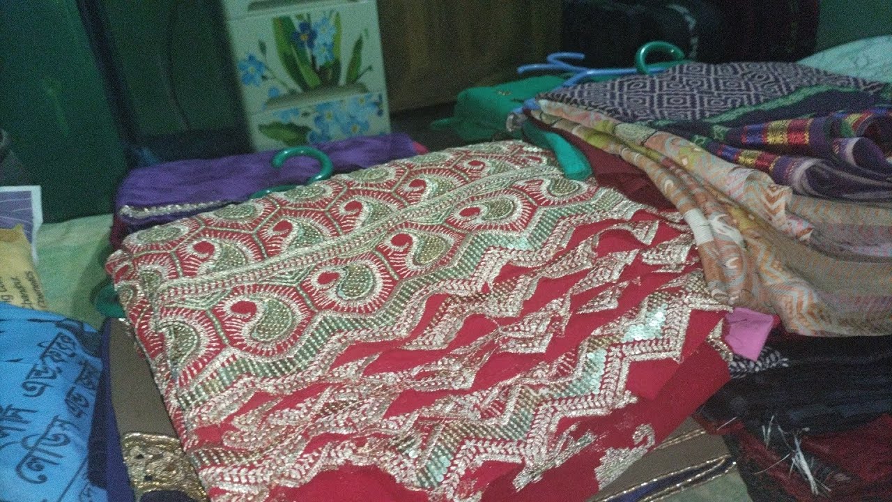 আজকে আমার বিয়ের শাড়িটা দেখিয়ে দিলাম