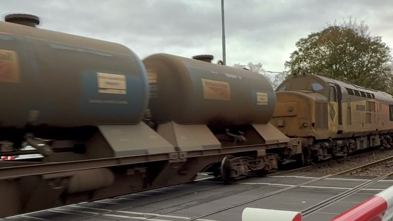 A summary of the RHTT passing through Beverley filmed from Cherry Tree Level Crossing 