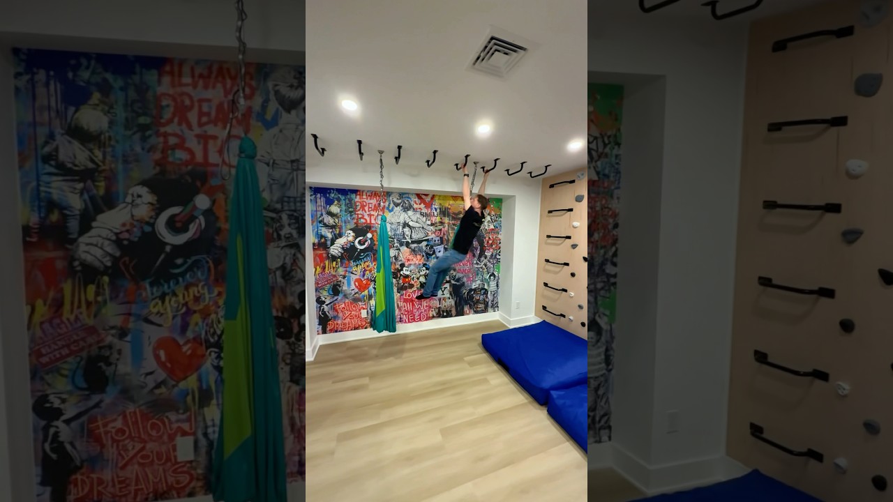 Custom Kids Jungle Gym in the Playroom! #kidsroom #monkeybars #playroom #playhouse