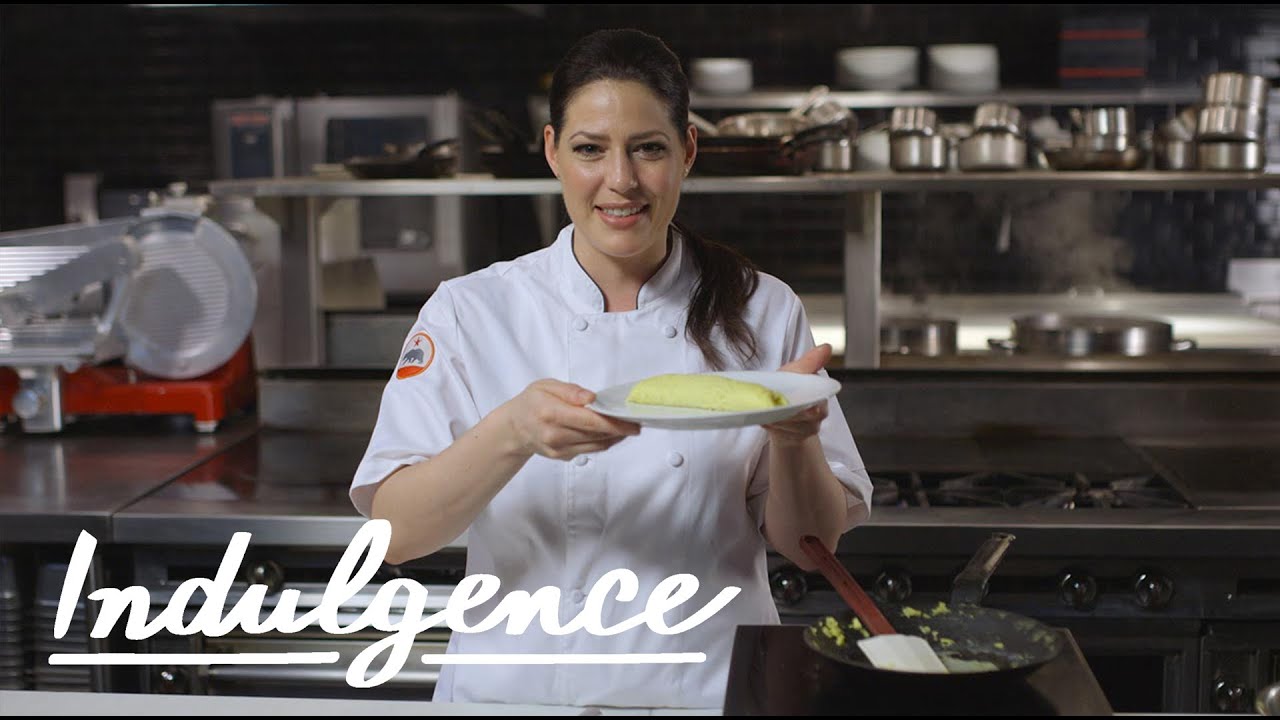 How to Make a Classic Omelette, According to Top Chef&rsquo;s Grayson Schmitz