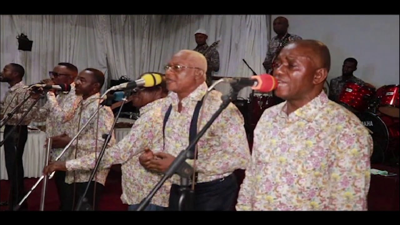Suivez l&rsquo;int&eacute;gralit&eacute; du concert de LENGOSSI MUSIC &agrave; l'hotel Africa