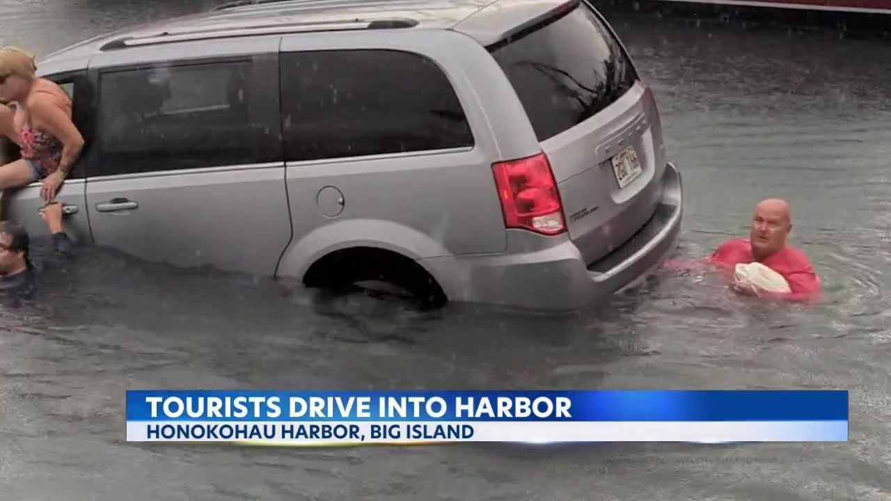Big Island tourists follow GPS right into water at Honokohau Harbor