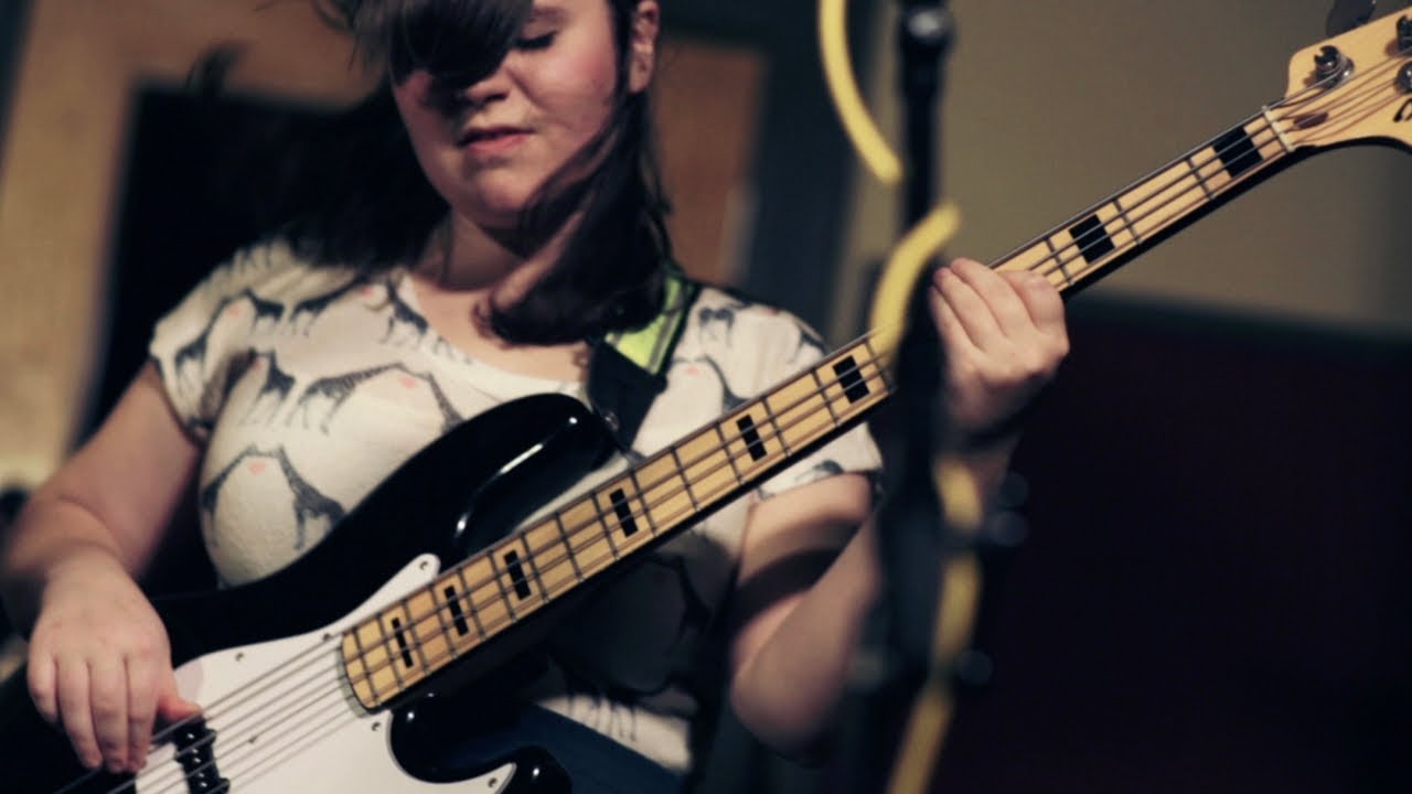 BENT KNEE - Land Animal (Live at The Record Co.)
