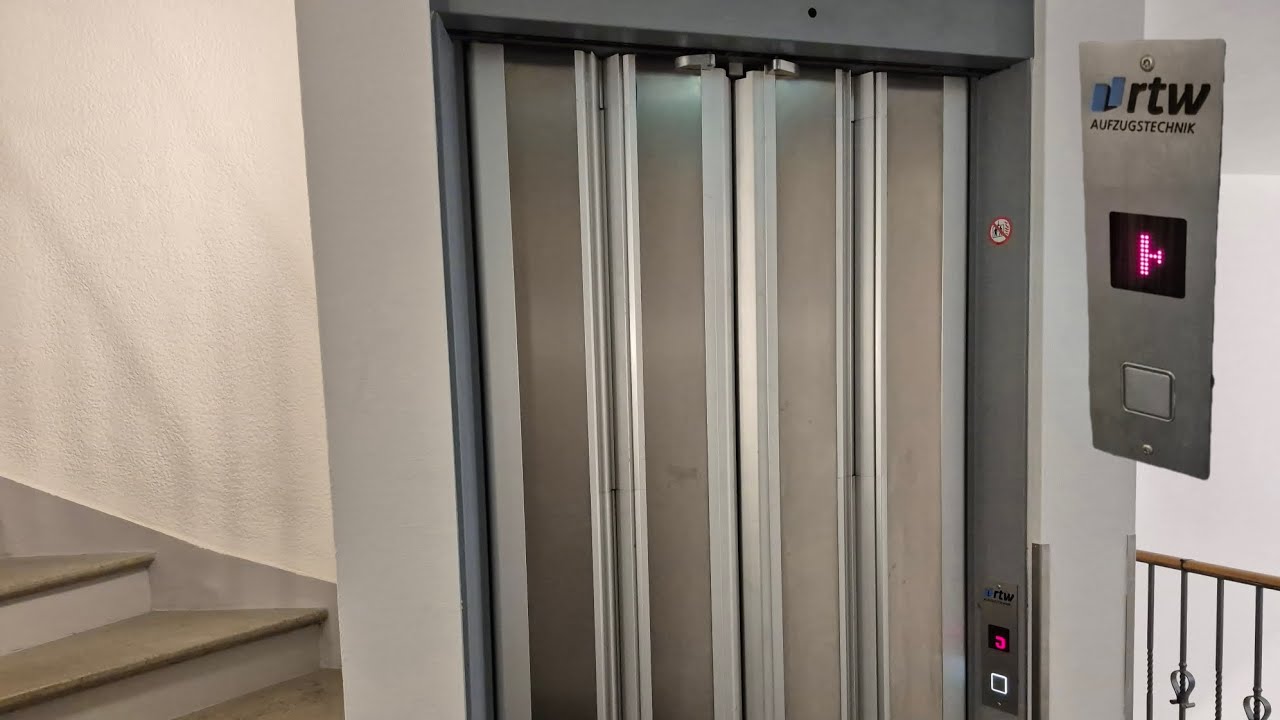 RARE! RTW AUFZUGSTECHNIK (Diethelm) lift in Zürich, Switzerland