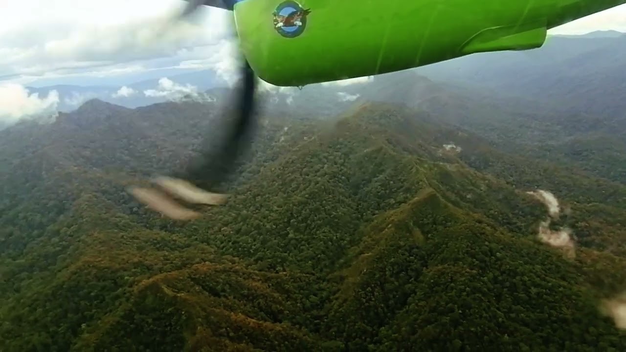 Flight  to Bario 