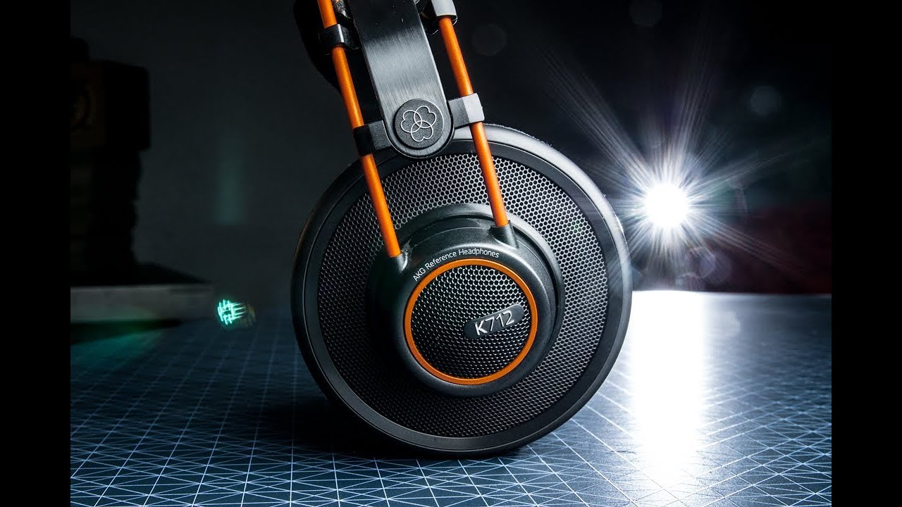 AKG K712 Pro Review ($400 Power Hungry Slovakian Soundstage Monsters)