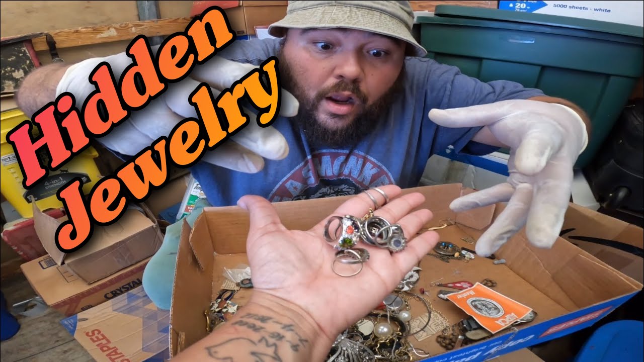 I Bought a Storage Unit FULL OF Jewelry💍 HE Hoarded￼ #gold #silver #treasurehunting
