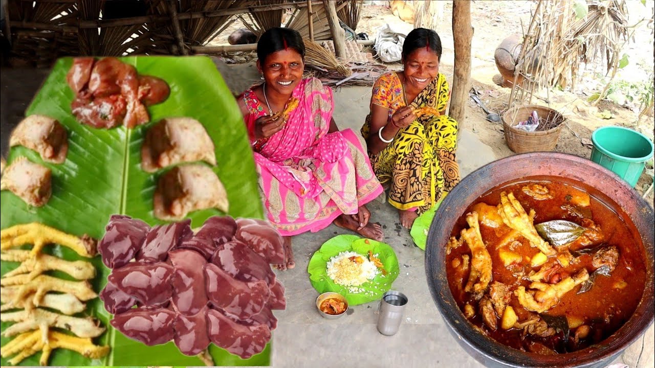 how santali tribe women clean chicken spare parts and cooking for their lunch menu || rural village