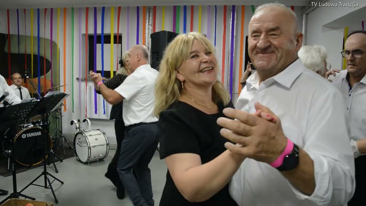 TYLKO DLA CIEBIE tę melodię gram a na parkiecie wspaniali tancerze Basia z Markiem