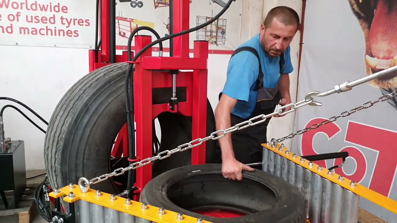 COT-9 hydraulic tyre tripling machine - packing car tyres into a truck tyre