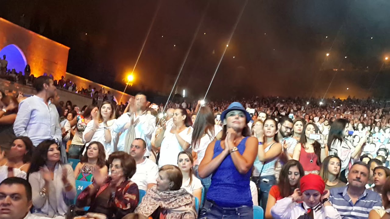 كاظم الساهر -يارايح لبنان- بيت الدين 2016 - تصويري