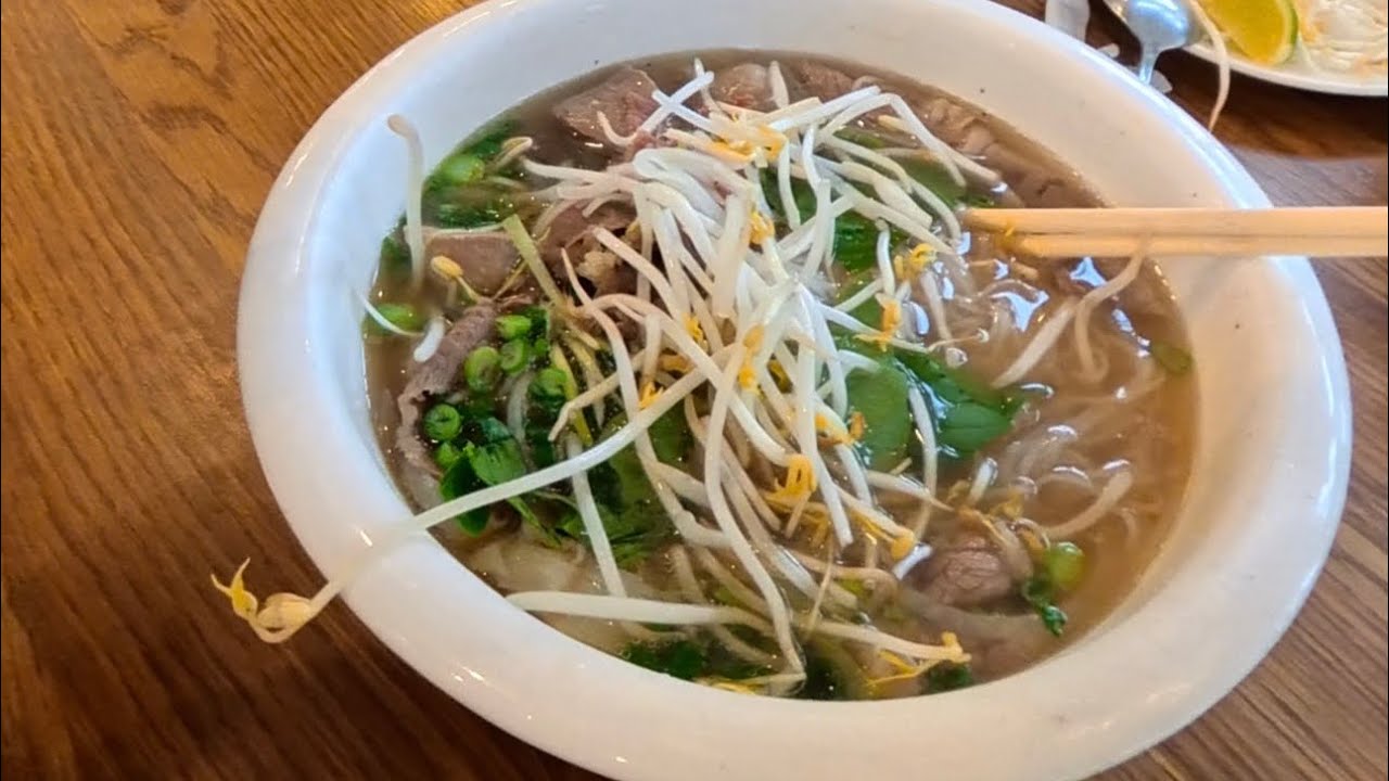 #pho #vietnam #vietnamese #vietnamesefood #phobo #beef #noodles #soup #vermicelli #mukbang #asmr