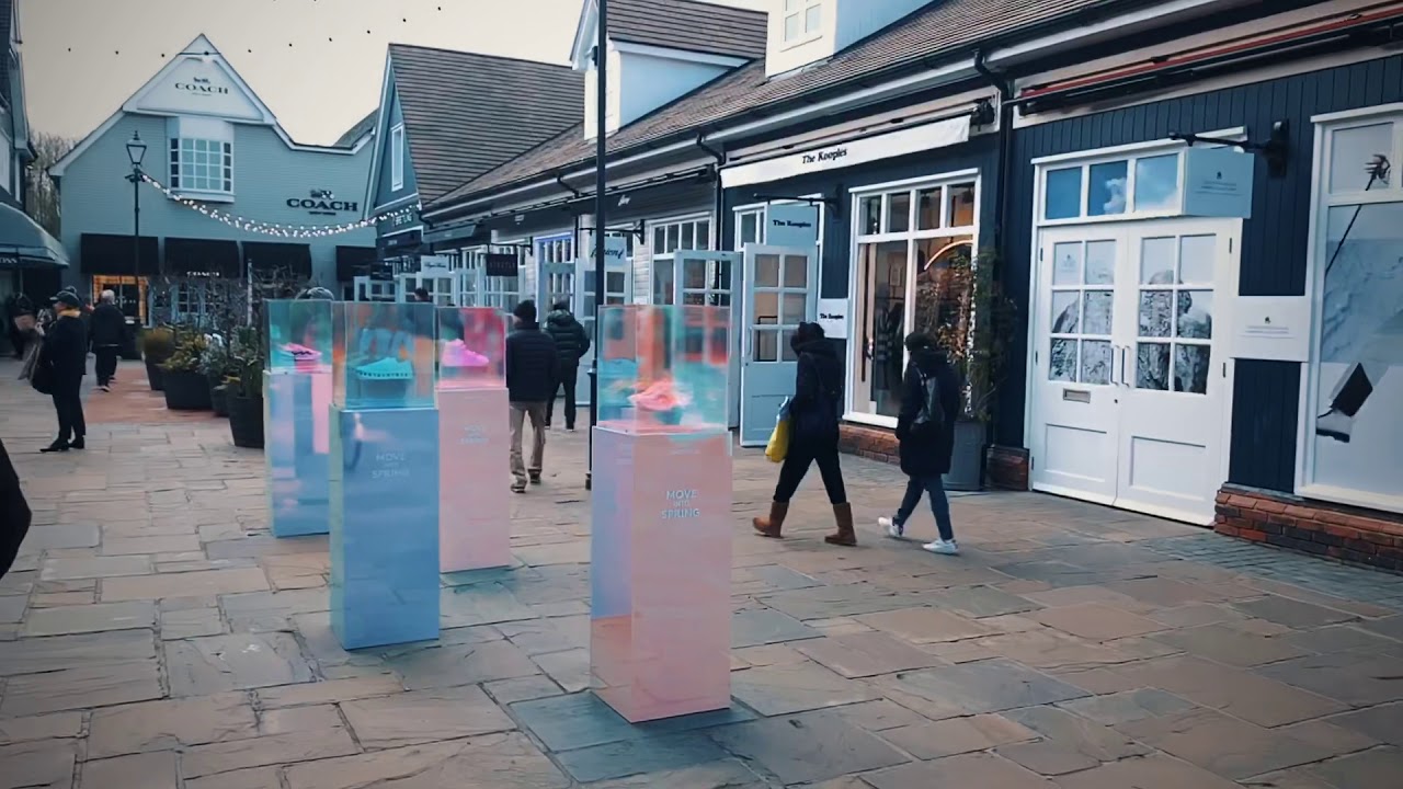 Bicester Village shopping Centre (1080p) 2020