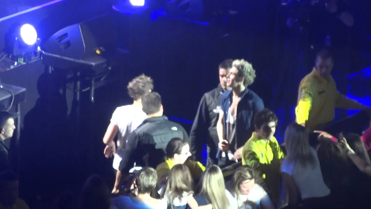 One Direction - She's Not Afraid - Liam, Harry, Niall and Louis in the crowd - 20/04/2013