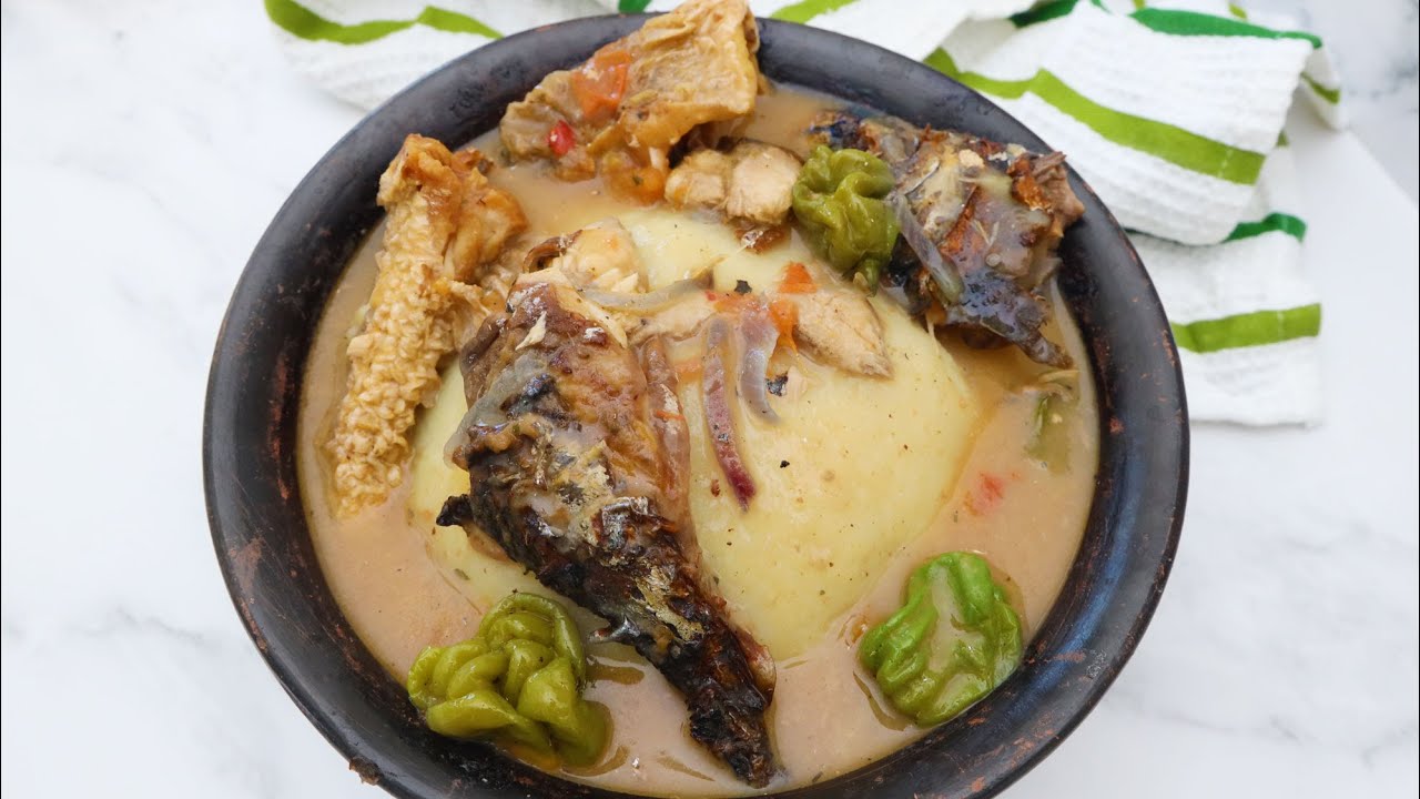 Light Soup With Smoked & Fried Fish, Sauce Légère Au Poisson Frit , Poisson Fumé pour Foufou #fufu