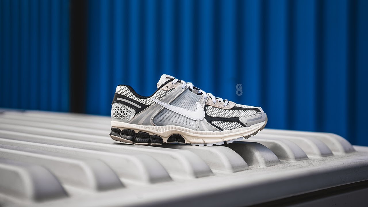 Nike Zoom Vomero 5 Premium 