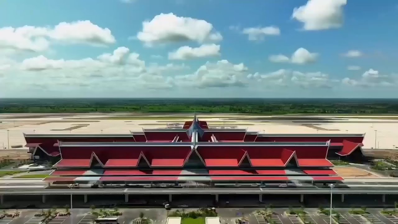 Chinese-invested int'l airport in Cambodia officially inaugurated