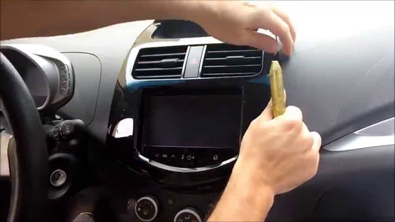 GM-K PRG - BACKUP CAMERA AND VIDEO INPUT FOR 2013 & UP CHEVY SPARK, SONIC AND TRAX