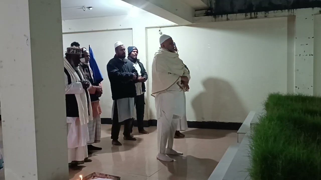 গাউসে জামান শাহ সূফী সৈয়দ বদরুদ্দোজা মাইজভাণ্ডারী রওজা শরিফ ডা সৈয়দ মিশকাতুন নূর মাইজভাণ্ডারী (মঃ)