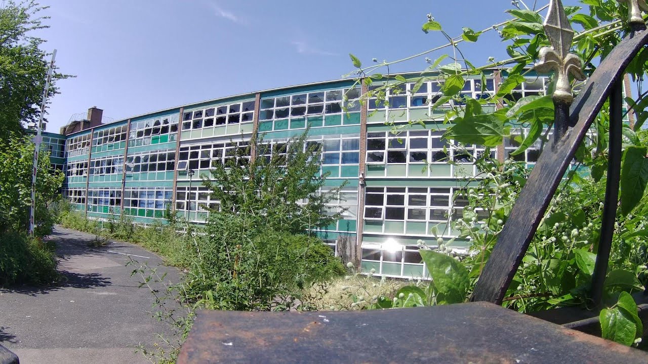 I got in to EVERY CLASSROOM of this ABANDONED SCHOOL