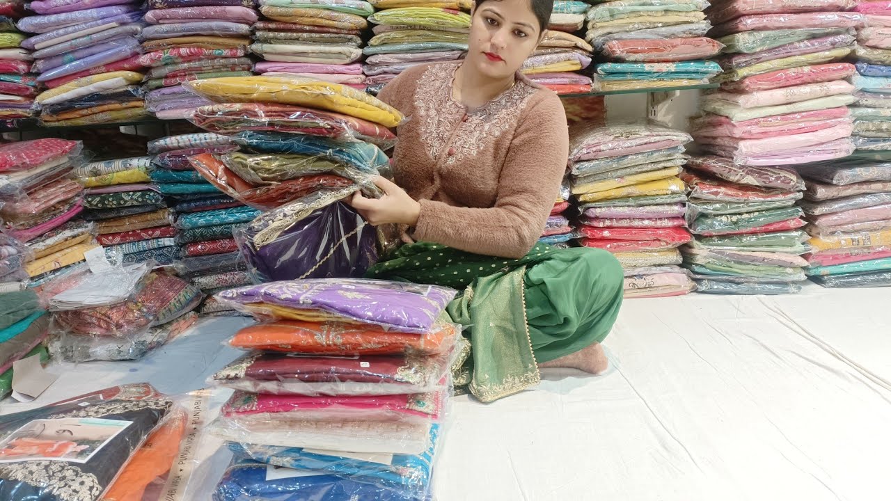 दावा है हमारा इतना हैवी सूट इस price में कोई नहीं देगा(Gera chok वर्क में इतने डिजाइन)8307876703(15.