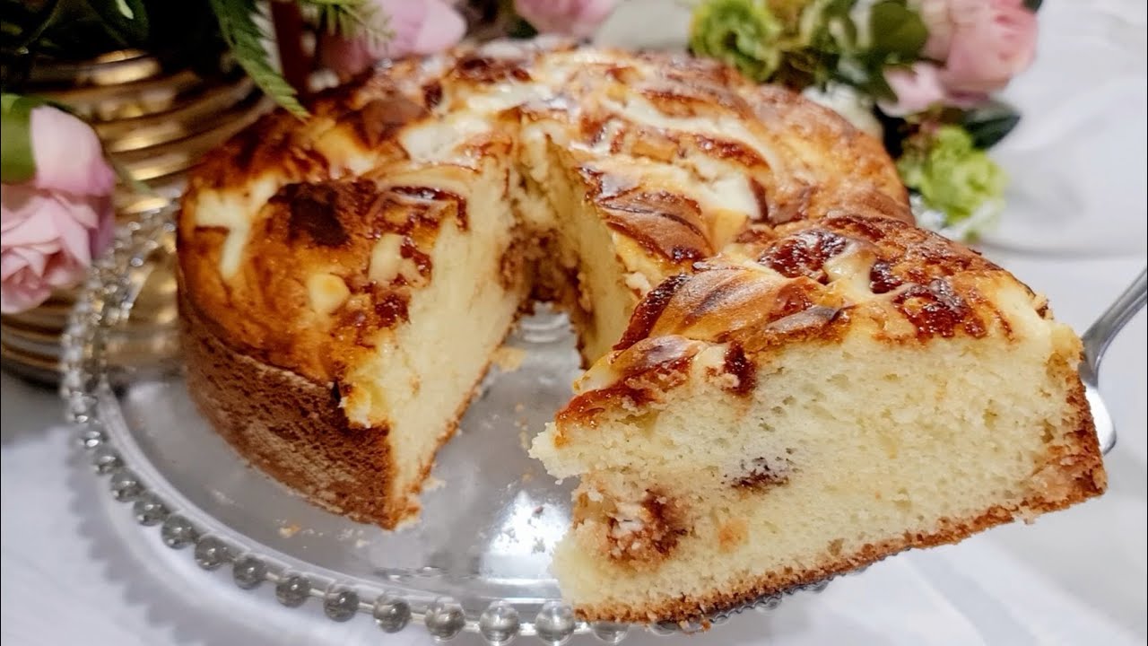 Простой и нежный пирог с потрясающей глазурью!