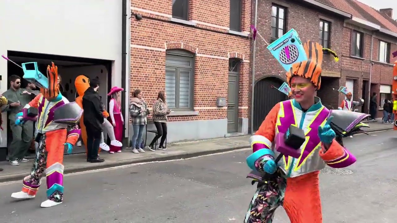 Carnavalstoet Hamme 2025 - kv schief rechtendeur - 90’s radio SRD
