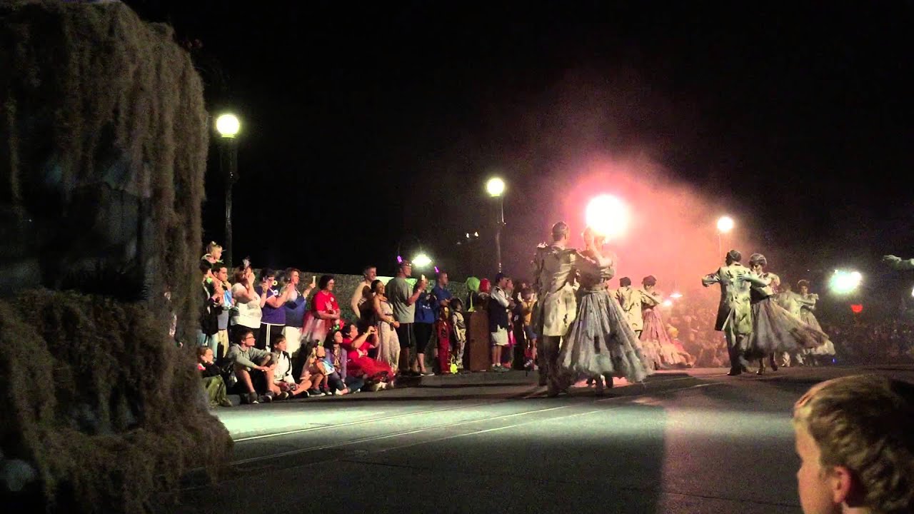 2014 Mickey's Boo To You Parade