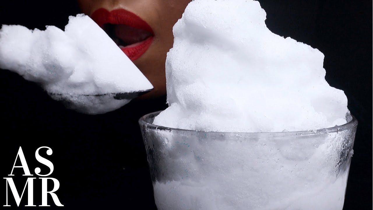 ASMR WHITE POWDERY ICE/FLUFFY ICE/NO TALKING/ICE EATING SOUNDS/ăn đá/氷を食べる音 /아이스묵방