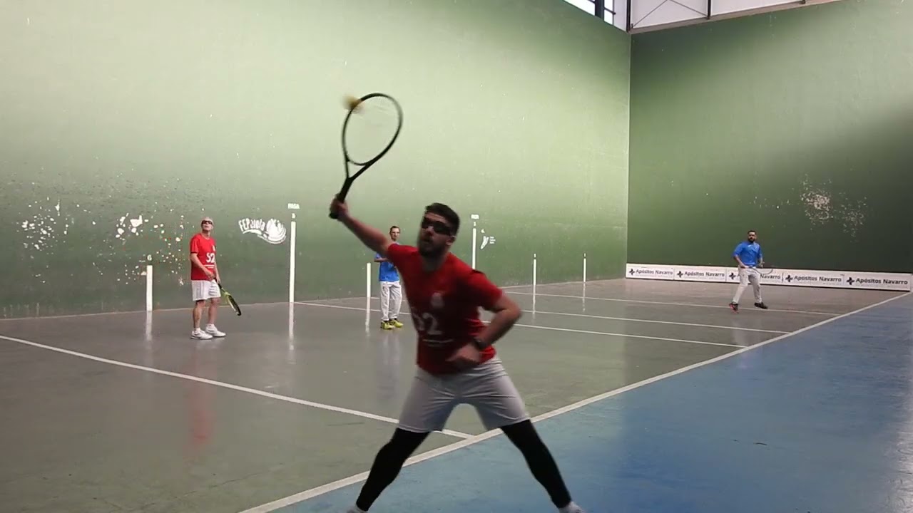 Frontenis  Valencia  liga 2ªDv  Z1  Cheste D- Tavernes BL. A(25-1-26) Alvarado- Ismael  1er set