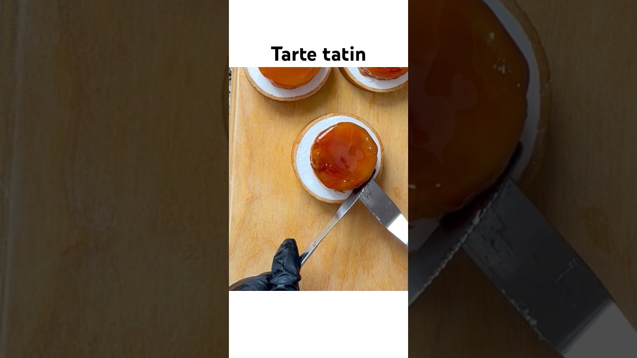Tarte tatin #tart #tarts #fruittart #apple #baking #bakery #pastry #dessert #tartetatin  #appletart