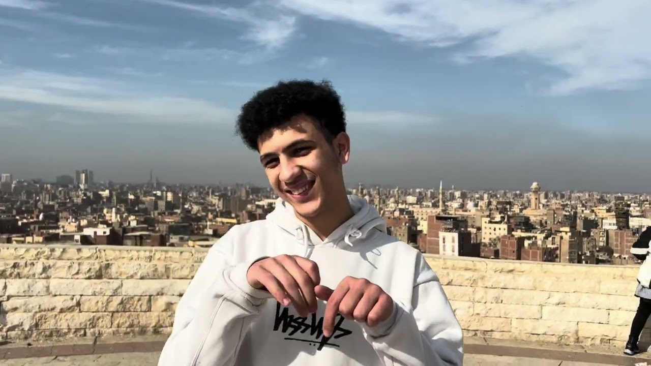 🌟🌴 سر واحة القاهرة: اكتشف سحر حديقة الأزهر واطلالاتها المبهرة! 🏞️🌅